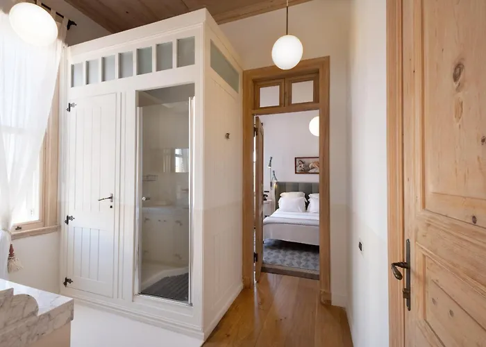 Nars Ilica Adults Only 12plus Cesme