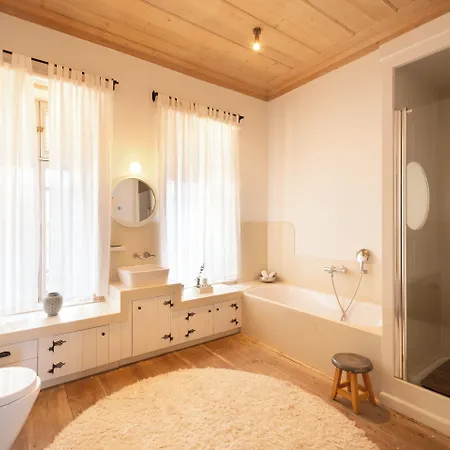 Nars Ilica Adults Only 12plus מלון